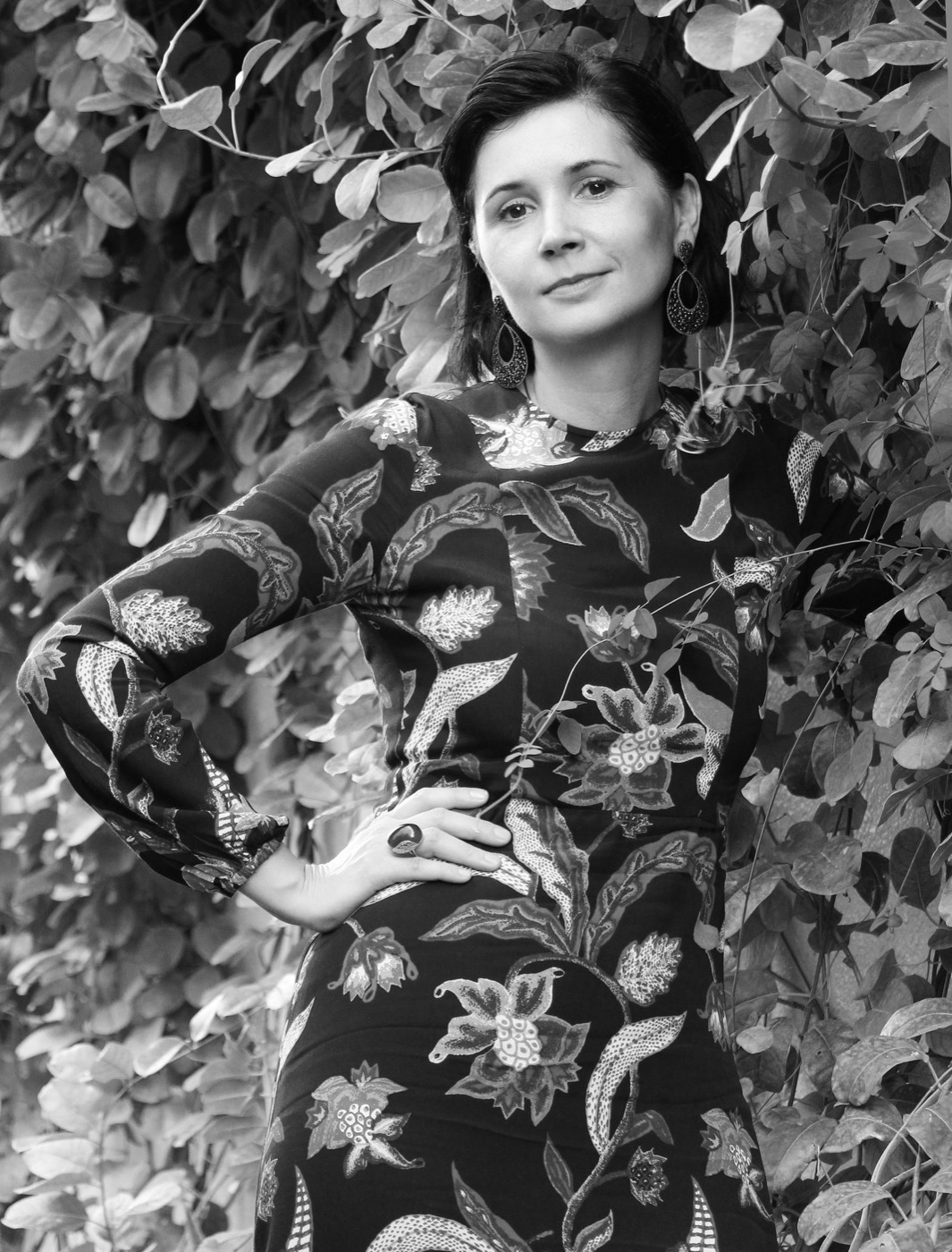 Portrait of Magdalena Gierk among climbing leaves